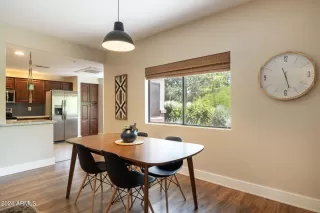 Photo #6: 6709675 Listing