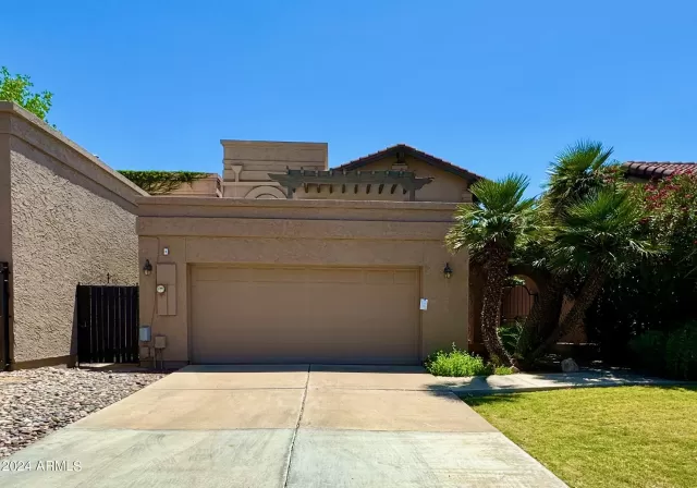 MLS: 6710056 Condo For Sale