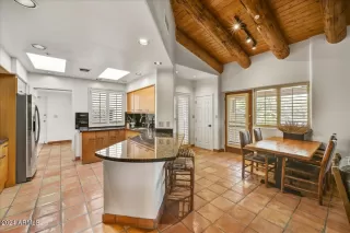 Photo #1: 6710092 Listing