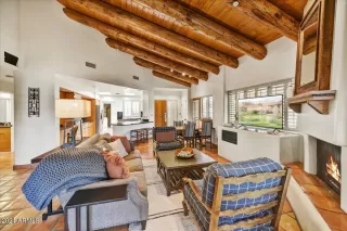 Photo #4: 6710092 Listing