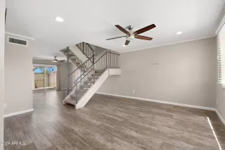 Photo #3: 6710154 Listing