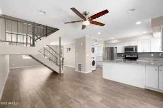 Photo #5: 6710154 Listing