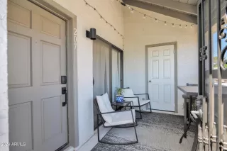 Photo #2: 6710251 Listing