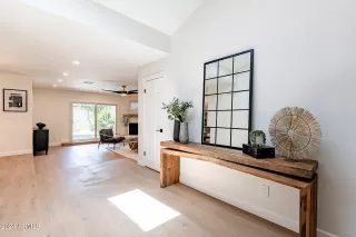 Photo #2: 6710334 Listing 