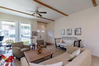 Photo #3: 6710490 Listing 