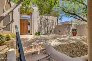 Photo #3: 6710568 Listing