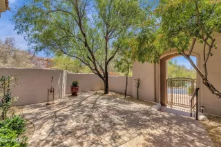 Photo #4: 6710568 Listing