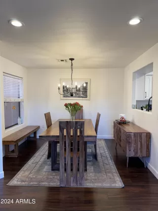 Photo #3: 6710637 Listing