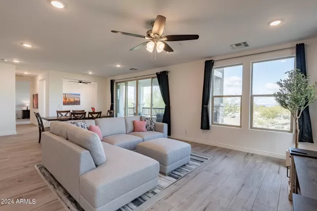 MLS: 6710655 Condo For Sale