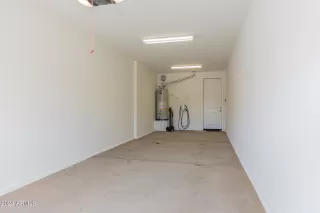 Photo #4: 6710655 Listing