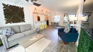 Photo #1: 6710728 Listing 