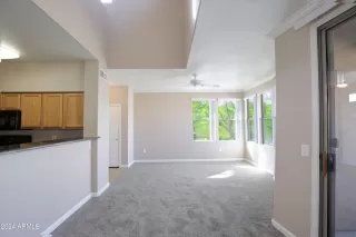 Photo #4: 6710787 Listing