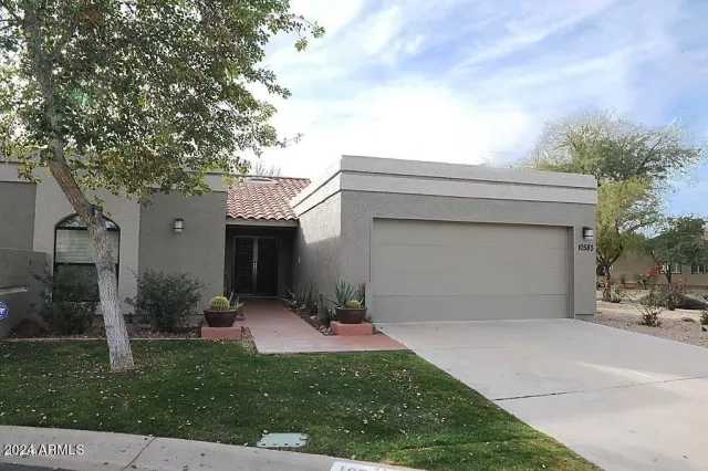 MLS: 6710831 Condo For Sale