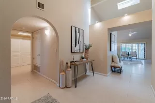 Photo #2: 6710831 Listing