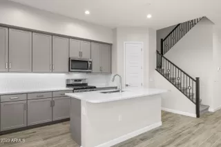 Photo #4: 6710904 Listing 