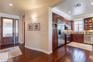 Photo #2: 6710928 Listing
