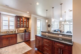 Photo #4: 6710928 Listing