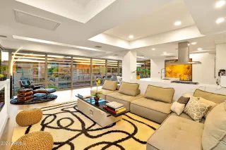 Photo #3: 6711208 Listing 