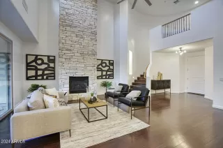 Photo #4: 6711501 Listing