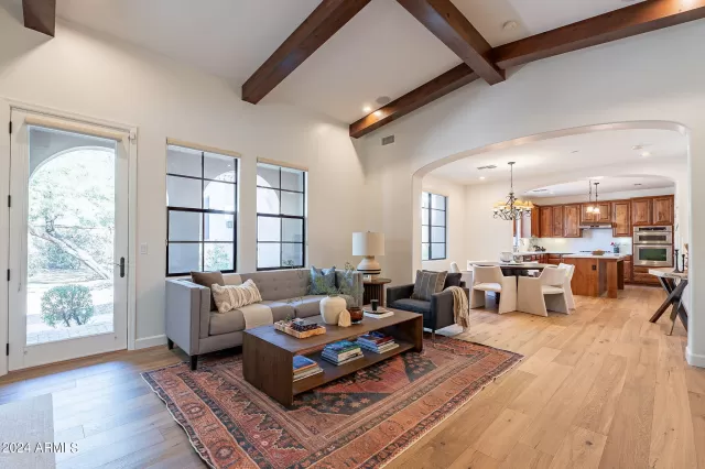 MLS: 6711796 Condo For Sale