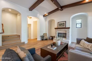 Photo #5: 6711796 Listing 