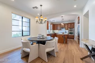 Photo #6: 6711796 Listing 