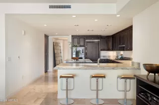 Photo #5: 6712115 Listing 