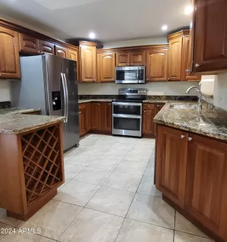 Photo #3: 6712459 Listing