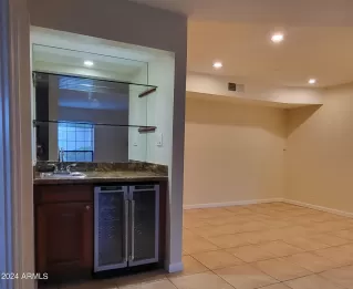 Photo #5: 6712459 Listing
