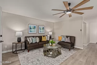 Photo #5: 6712597 Listing