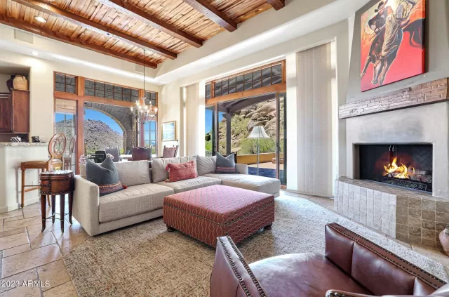 MLS: 6712619 Condo For Sale