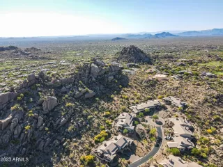 Photo #6: 6712619 Listing