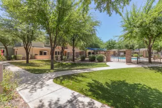 Photo #2: 6712827 Listing