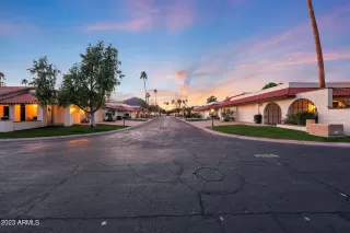 Photo #3: 6712841 Listing