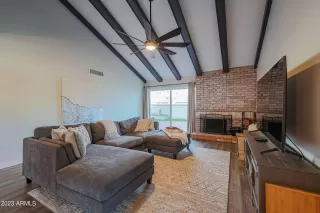 Photo #6: 6712841 Listing