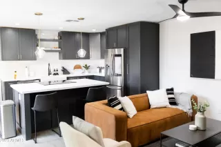 Photo #1: 6713244 Listing 