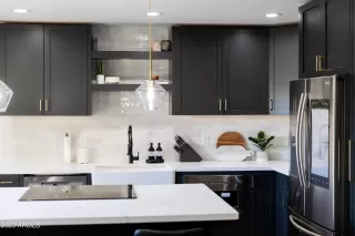 Photo #2: 6713244 Listing 