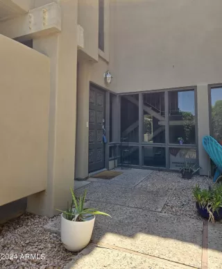 Photo #2: 6713962 Listing