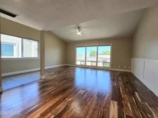 Photo #5: 6713962 Listing