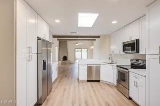 Photo #3: 6714158 Listing