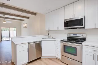 Photo #5: 6714158 Listing