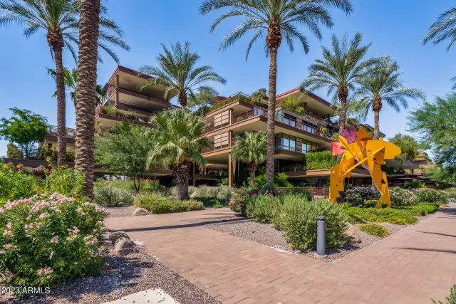 MLS: 6714169 Condo For Sale