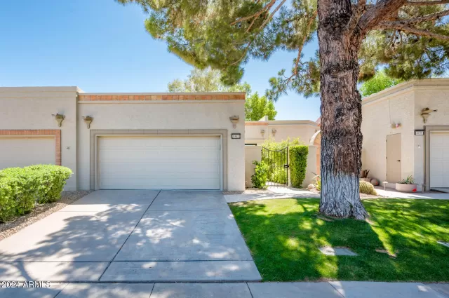 MLS: 6714206 Condo For Sale