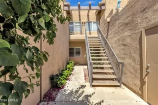 Photo #3: 6714364 Listing