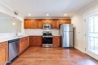 Photo #4: 6714541 Listing