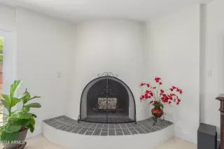 Photo #4: 6714680 Listing