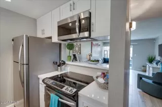 Photo #3: 6714707 Listing 