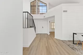 Photo #2: 6714896 Listing