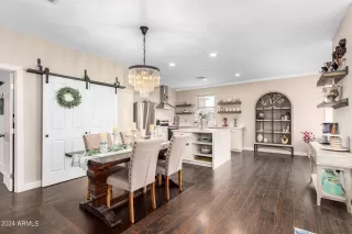 Photo #4: 6715082 Listing