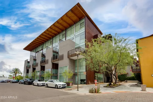 MLS: 6715287 Condo For Sale